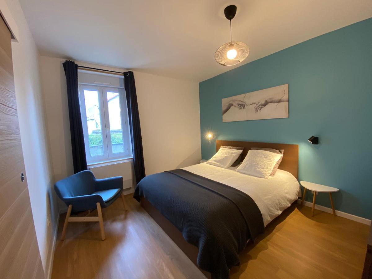 Le 44 - T2 Renove Moderne Et Confortable En Centre-Ville Montlucon Luaran gambar